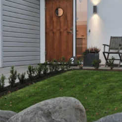 Konstsmide Siracusa 230V Wandlamp Twinspot Geribbeld 20.5cm, GU10 Max 2x 35W -Exporteren Lente Tuin Winkel siracusa 230v wandlamp twinspot geribbeld 205cm gu10 max 2x 35w netstroom 2